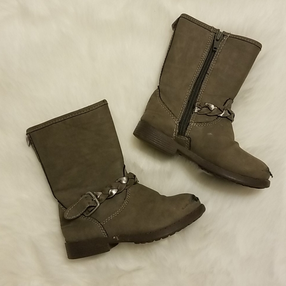 OshKosh B'gosh Other - 🎁FREE OshKosh Gray Boots